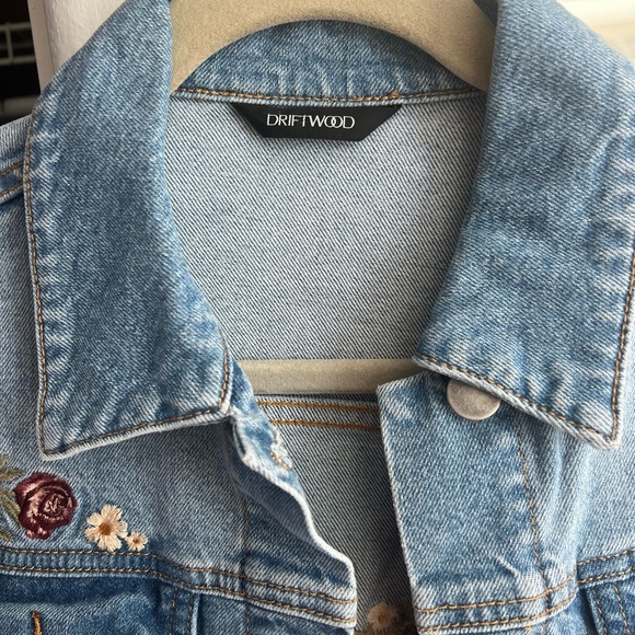 New DRIFTWOOD Mesa Rose Denim Jacket Small - Picture 5 of 8